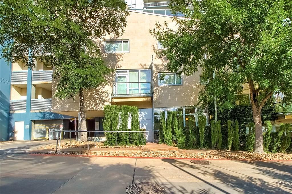 Street-level exterior and entry landscaping